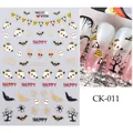 Détail de stickers ongles d'Halloween avec araignée dorée, crâne et texte Spooky - Style Lune Étoile Crâne Doré (CKK-011)