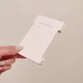 Tarjetas de papel blanco crema para accesorios de cabello con texto ACCESSORIES y colgador - Estilo de Suspensión Universal (ACCESSORIES)