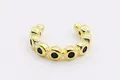 Ear cuff in argento S925 placcato oro con zirconi scuri e finitura a perline - Oro Nero Zirconia