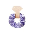 Eleganter lila Satin-Haargummi auf rautenförmiger Karte für Brautparty-Geschenke - Satin Lila