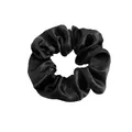 Chouchou classique en satin noir avec finition soyeuse et texture froncée élégante - Grand Satin / Noir