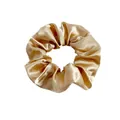 Chouchou élégant en satin doré champagne avec texture en soie brillante pour femmes - Grand Satin / Café Clair