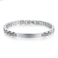 Détail d'un bracelet à maillons en acier de 6mm avec plaque d'identification rectangulaire - Couleur Acier (Mince)