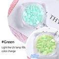 Ciondoli per unghie a cuore verde reattivi ai raggi UV con effetto macaron - Verde