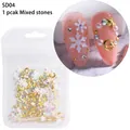Pack de decoración de uñas con copos de nieve dorados y perlas mixtas modelo SD04 - Decoración Navidad SD-04 Mezcla En Bolsa