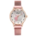 Dettaglio dell'orologio in maglia oro rosa con silhouette romantica sul quadrante - Rosa