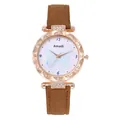 Montre à quartz élégante pour femme avec cadran papillon et bracelet en daim marron - Montre Marron Seule
