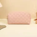 Neceser rosa de cuero PU con diseño acolchado y cremallera dorada para viaje - Estilo Tablero de Ajedrez / Rosa