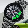 Dettaglio del quadrante a cerchione di auto da corsa con pinza verde e cinturino nero - Cinturino in Acciaio Verde