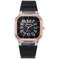 Orologio al quarzo con grandi numeri arabi, lunetta oro rosa e cinturino in silicone - Nero