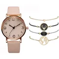Set orologio al quarzo rosa da donna con cassa in oro rosa e quattro braccialetti eleganti - Beige Con Bracciali
