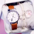 Niedliche Katzenohren-Quarzuhr mit Katzen-Zifferblatt und Blumenarmband im Geschenkset - Uhr Armband Geschenkbox Set / Braun