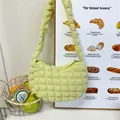 Borsa a spalla giallo chiaro con trama popcorn e design a nuvola plissettata alla moda - Verde