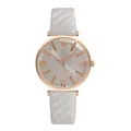 Dettaglio della cassa oro rosa con numeri romani e cinturino grigio con trama fine - Solo Orologio Bianco