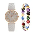 Set orologio al quarzo con cinturino in pelle grigia e bracciale di perline colorate - Bianco + Bracciale