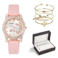 Detailansicht Damenuhr mit Delphin-Zifferblatt und Armband-Set mit Kaktus-Anhänger - Rosa Uhr Und Armbänder Mit Geschenkbox
