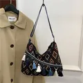 Etnische stijl draagtas met boheems geometrisch patroon en kleurrijke franje kwastjes - Model 4