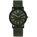 Detalle macro de esfera de reloj militar verde oliva con correa de nailon y formato 24h - Solo reloj / Verde
