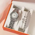 Luxuriöse silberne Diamantuhr mit zwei Armbändern in einer eleganten orangefarbenen Box - Uhr Und Armband Mit Oranger Geschenkbox