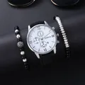 Detail van Geneva quartzhorloge met lederen band en bijpassende kralenarmbandset - Zilveren Kast Witte Wijzerplaat Met Armband