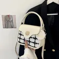 Bolso bandolera minimalista a cuadros en cuero crema y tweed negro con botón de madera - Blanco