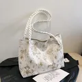 Bolso tote blanco con motivos de mariposas doradas y asas tejidas para uso diario - Amarillo