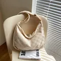 Cream waffle texture shoulder bag with adjustable strap in casual hobo style - No Pendant / Khaki