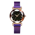Dettaglio del cinturino magnetico e della sfumatura viola sul quadrante stellato dell'orologio - Solo Orologio Viola