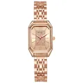 Dettaglio di orologio rettangolare oro rosa con quadrante in strass e numeri romani - Oro rosa
