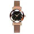 Dettaglio dell'orologio in oro rosa con quadrante stellato e vetro a sfaccettature - Orologio Oro Rosa Singolo