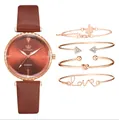Coffret 5 pièces avec montre en cuir marron et quatre bracelets joncs rose doré femme - Combinaison de Montres et d'Accessoires / Marron