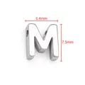 Perle lettre M en acier inoxydable poli pour bijoux DIY, taille 6,4mm par 7,5mm - Lettre M