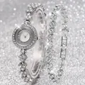 Set orologio e bracciale da donna in lega d'argento con pavé di strass scintillanti - Orologio E Bracciale / Argento