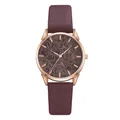 Dettaglio del quadrante floreale vintage e cinturino in pelle viola in oro rosa - Solo orologio / caffè
