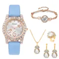 Set orologio e gioielli oro rosa cinque pezzi con cinturino in pelle celeste e strass - Senza Confezione Regalo / Celeste
