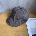 Detail of vintage washed cotton ivy cap with green brim and Natural embroidery - M (55-60cm) / Coffee