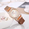 Montre à quartz or rose élégante avec lunette en strass et bracelet en maille sur perles - Or rose