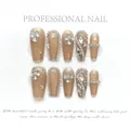 Uñas postizas artesanales de almendra con diamantes plateados y acabado nude brillo - Cadena de Diamantes de Imitación Completa