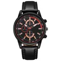 Dettaglio orologio al quarzo da uomo con cinturino in pelle nera e lunetta rossa lucida - Nero