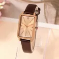 Orologio da donna rettangolare in oro rosa con cinturino in pelle marrone e stile vintage - Marrone