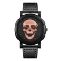 Stilvolle Herren-Quarzuhr mit auffälligem Roségold-Totenkopf und schwarzem Lederband - Schwarzes Lederarmband Mit Roségold-Zifferblatt-Stil / Roségold