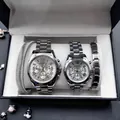 Elegantes Set aus zwei silbernen Edelstahl-Armbanduhren mit zwei passenden Armbändern - Paar Uhren Und Armband (Ohne Box)