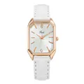 Primer plano de reloj octogonal Tadi con caja de oro rosa y correa de cuero blanca - Tres Diamantes Blanco