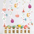 Set di decorazioni pasquali con simpatici coniglietti, uova colorate e ciondoli a spirale - Spirali Appese Coniglio e Uovo