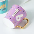 Tazza in ceramica viola con numero 16 e manico geometrico dorato per compleanni - Sweet 16