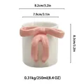 Tazza da colazione in ceramica bianca con fiocco rosa 3D, capacità 250ml e dimensioni - White Ceramic Mug with Pink 3D Bowknot