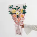Bouquet de camélias au crochet fait main avec emballage rose et ruban Just for you - Style Mixte Multicolore