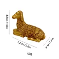 Statuetta di pecora dorata in resina, posa sdraiata con lana testurizzata, altezza 4,8cm - Pecora Dorata (MCD-012)