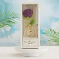 Rose violette crochetée à la main dans un coffret cadeau blanc pour la fête des profs - Violet Foncé
