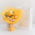 Ramo de naranjas de ganchillo hecho a mano con flores blancas y bolsa de regalo - Tulipán Naranja (Con Bolsa De Regalo Y Guirnalda)